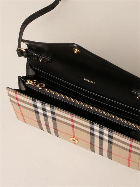 borsa con scritta burberry a strisce colorate con catena metallo|Borse mini di Burberry da donna .